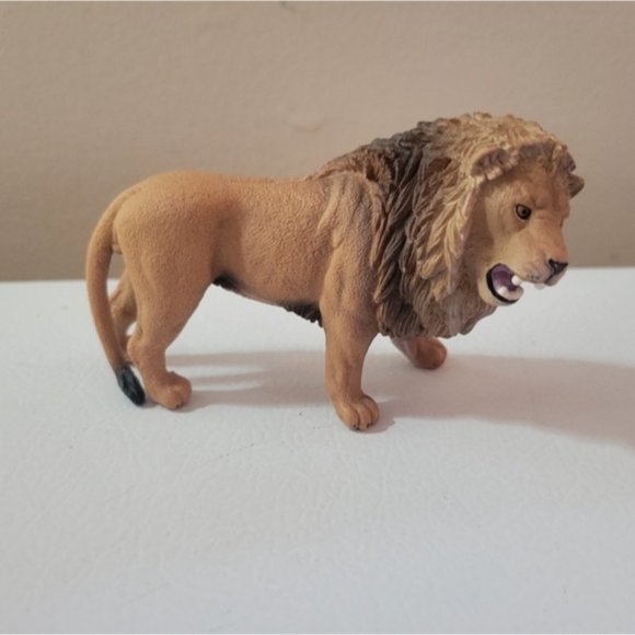 Schleich Safari Animals Set of 8 - Picture 5 of 8